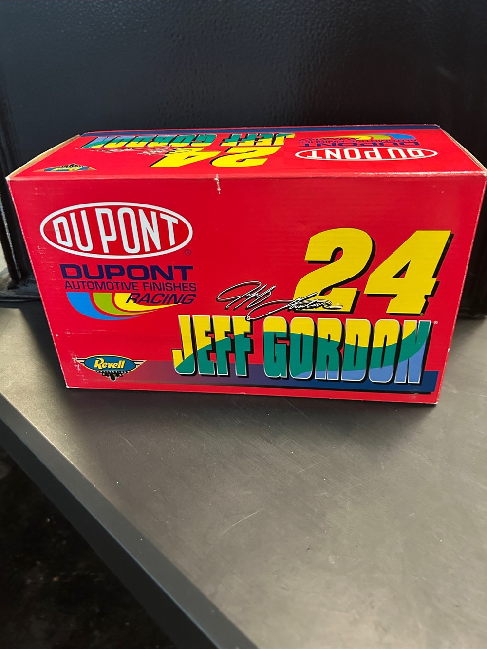 DuPont Jeff Gordon #24 Red Collectible Box